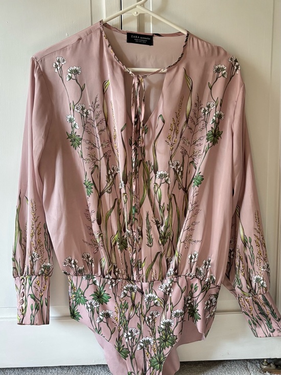Zara Tops - ZARA Dusty Pink Botanical Tie-Front Blouse
